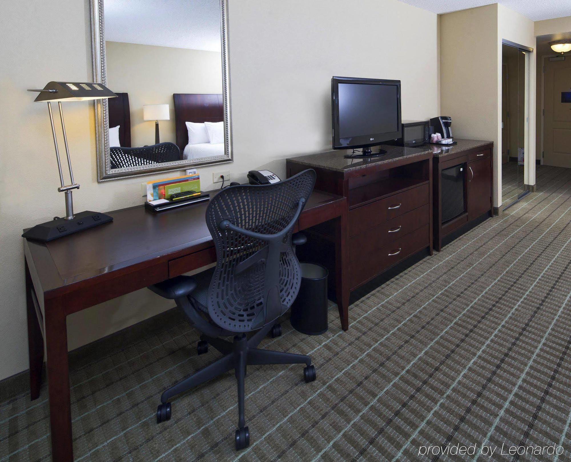 Hilton Garden Inn Valdosta Exteriör bild